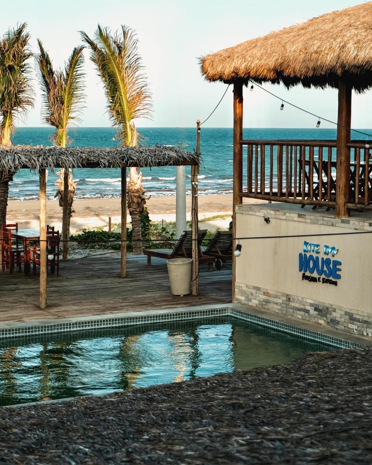 Seu Pedro Lounge Praia - Pousada E Kite Center Icapui Bagian luar foto