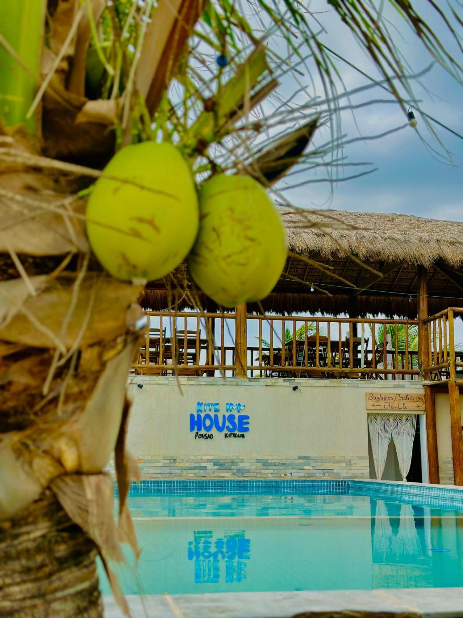 Seu Pedro Lounge Praia - Pousada E Kite Center Icapui Bagian luar foto